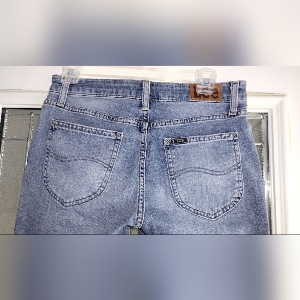 Lee Capri Blue Jeans - Picture 7 of 9